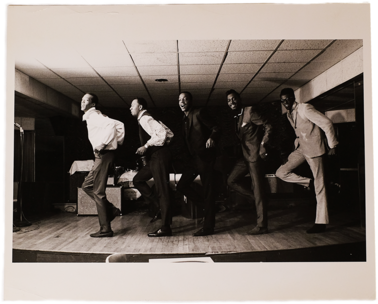 GORDY RECORD ARTISTS 1966 REHEARSAL PHOTO