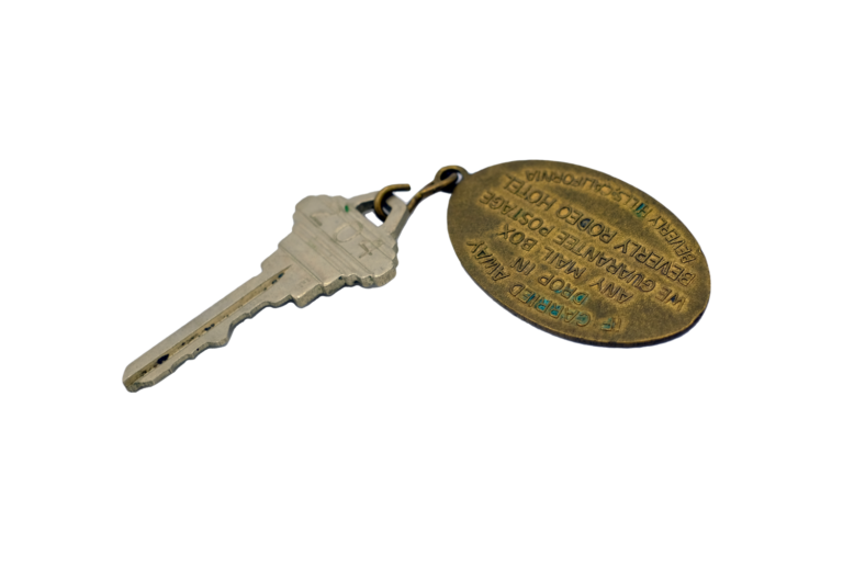 VINTAGE ROOM KEY